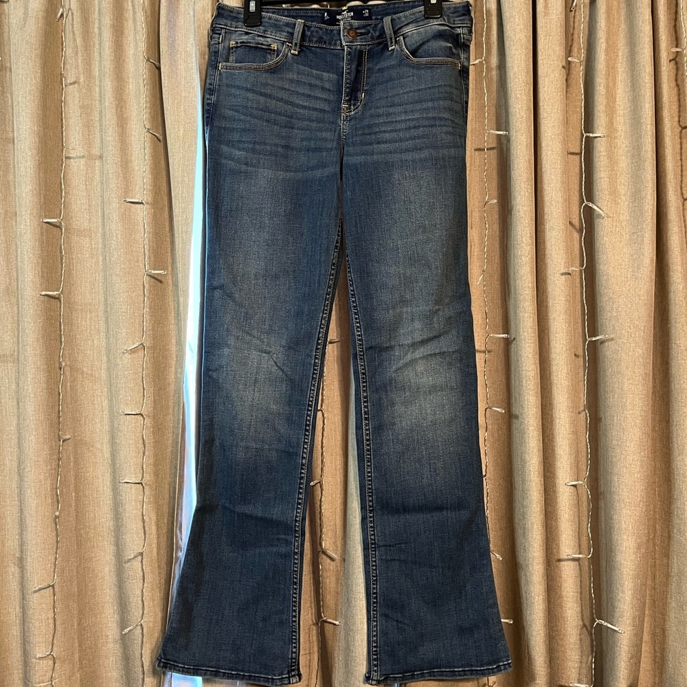NWT Hollister low rise bootcut jean